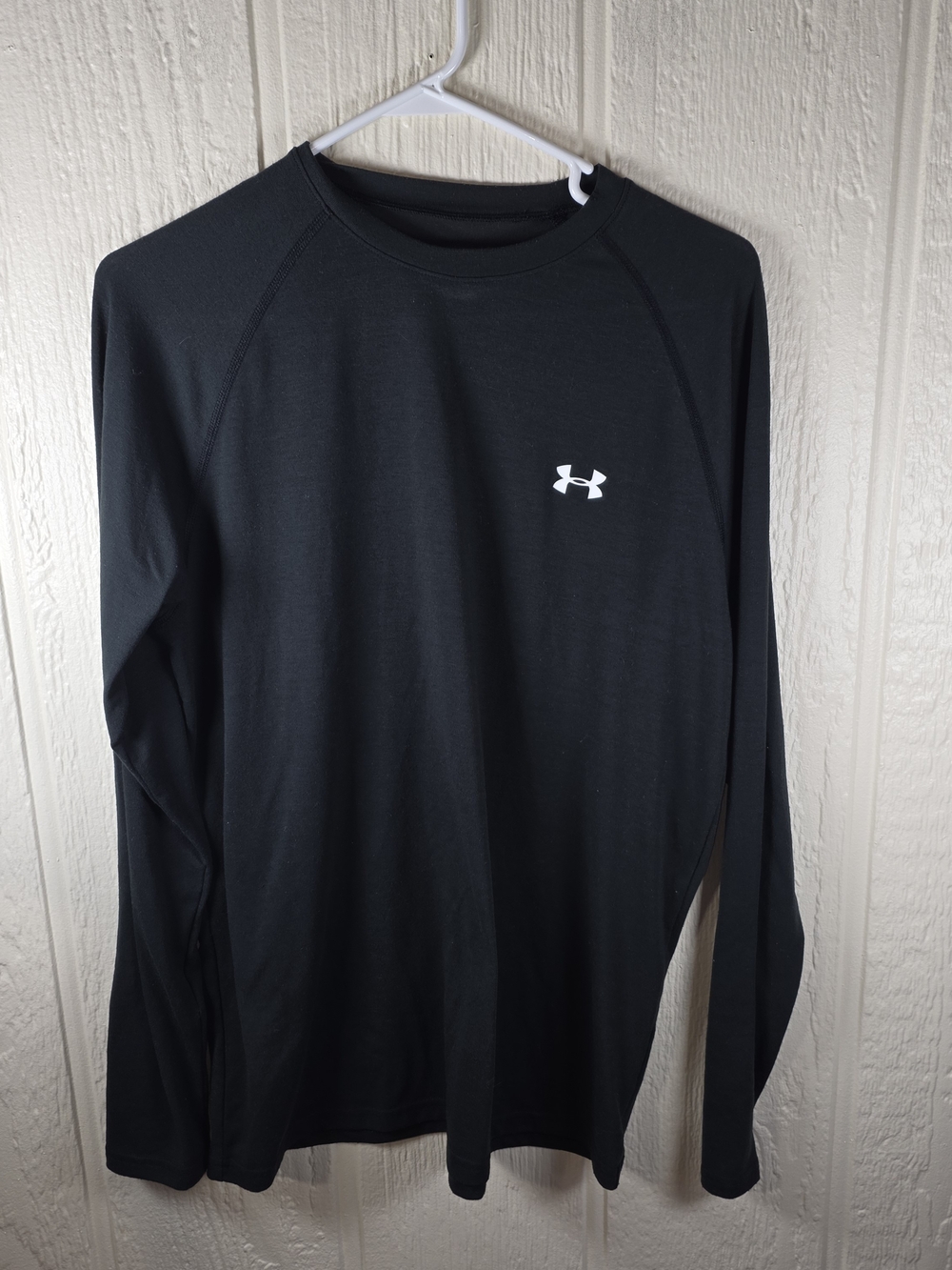 Men's Under Armour Black Long-Sleeve Crew Neck Performance Top, Size Small